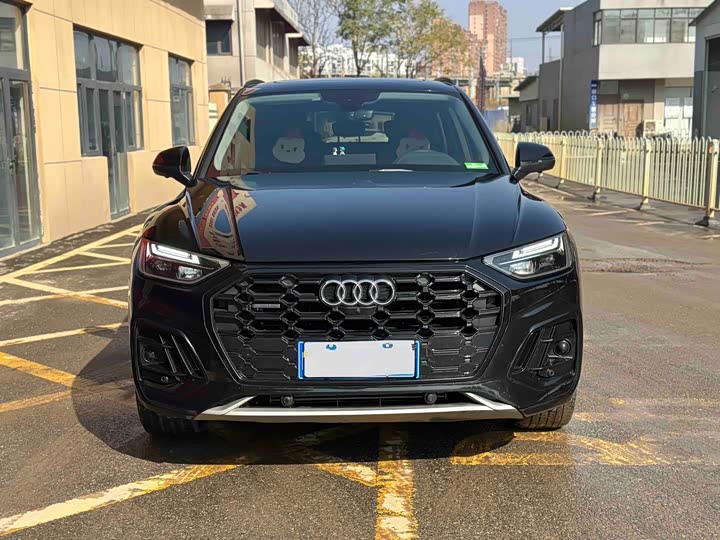 Фото 2 - Audi Q5L