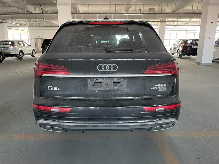 Фото 5 - Audi Q5L