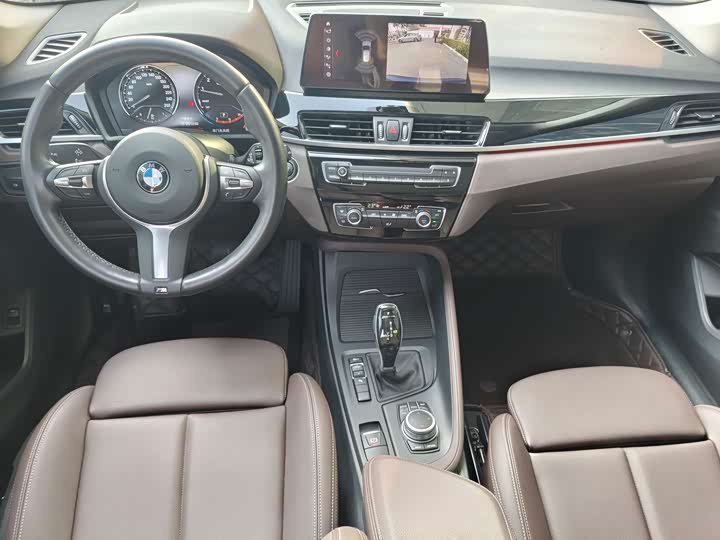 Фото 9 - BMW X1