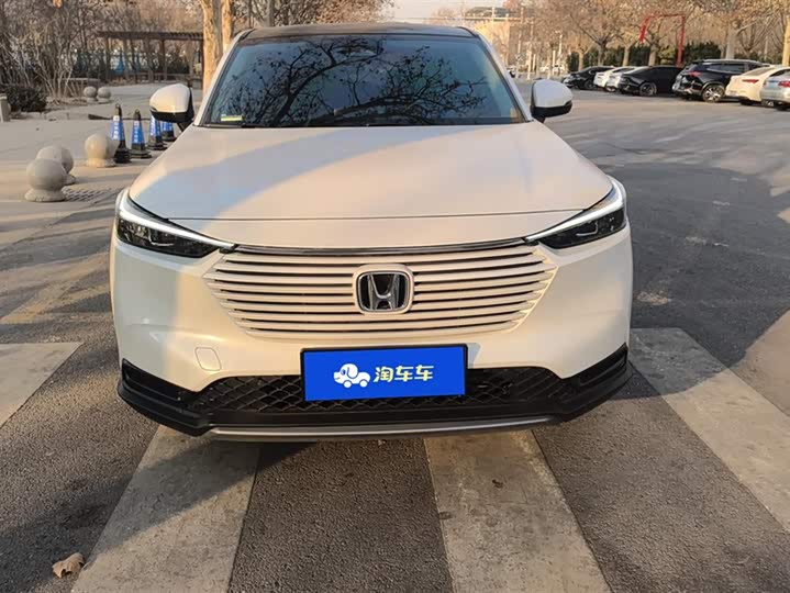 Фото 2 - Honda Vezel