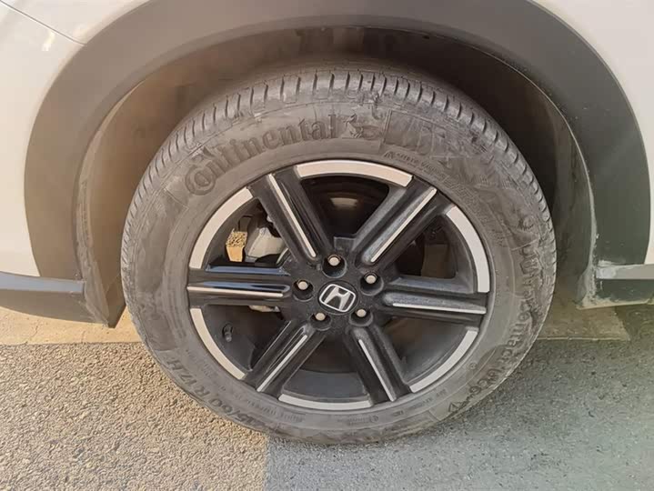 Фото 6 - Honda Vezel