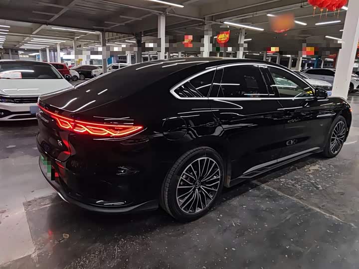 Фото 7 - BYD Han