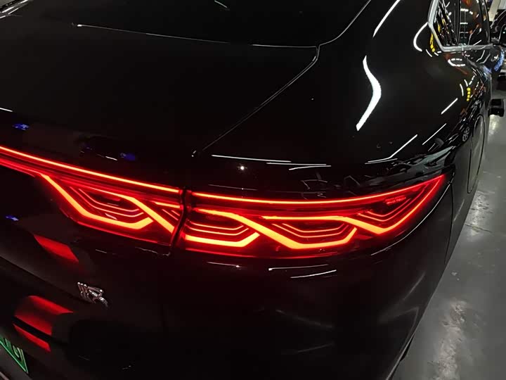 Фото 8 - BYD Han