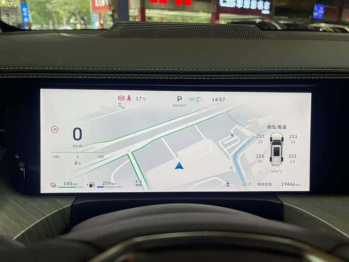 Фото 4 - Tank 500 Hybrid