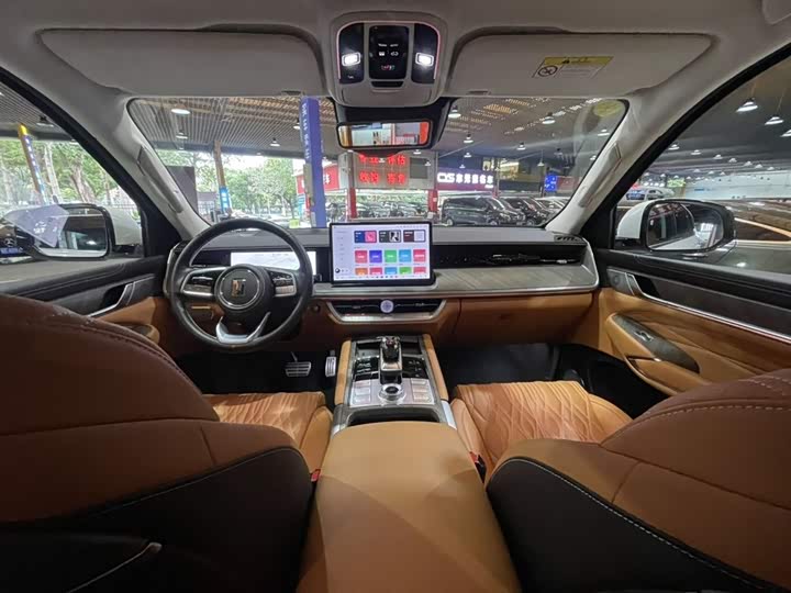 Фото 5 - Tank 500 Hybrid