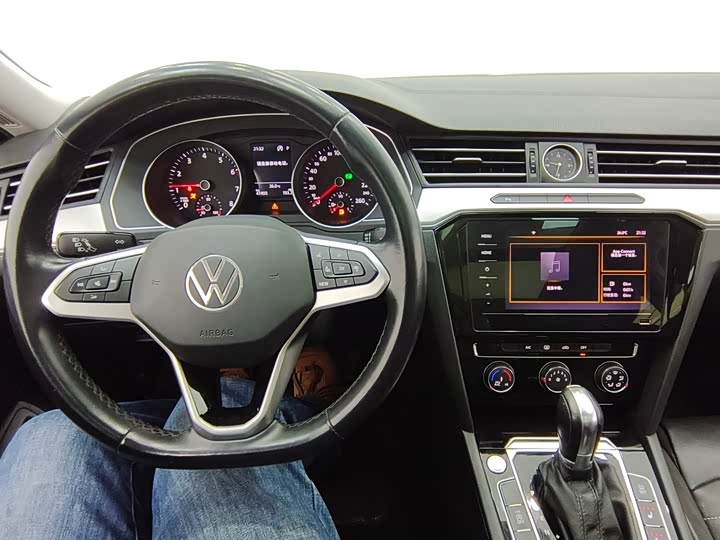 Фото 5 - Volkswagen Magotan