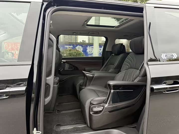 Фото 9 - GAC Trumpchi M8