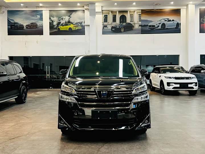 Фото 2 - Toyota Vellfire