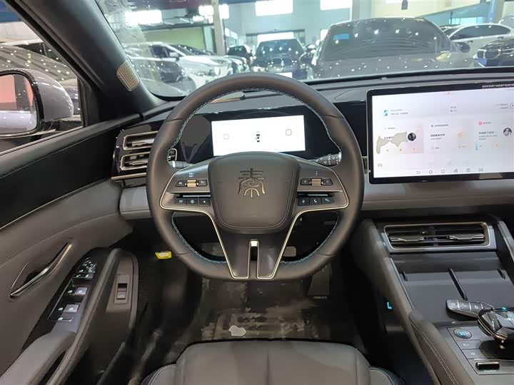 Фото 3 - BYD Qin L