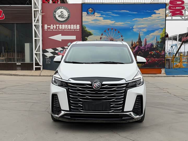 Фото 2 - Buick GL8 ES