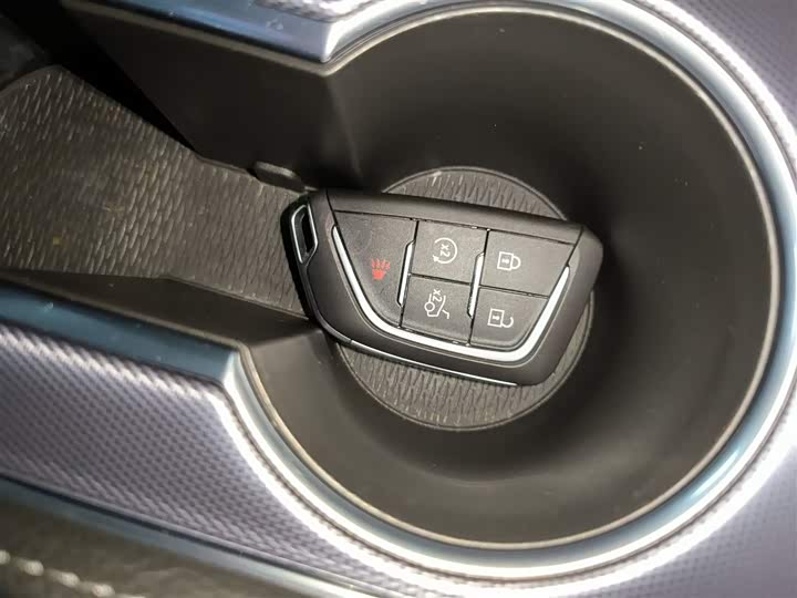 Фото 9 - Cadillac CT4