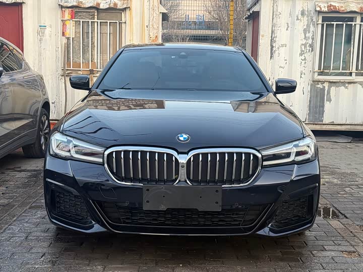 Фото 2 - BMW 5 Series