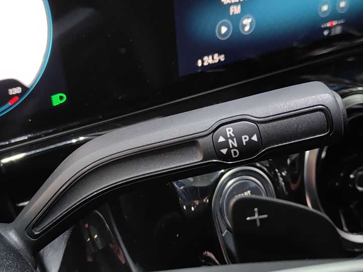 Фото 8 - Mercedes-Benz GLA-Class