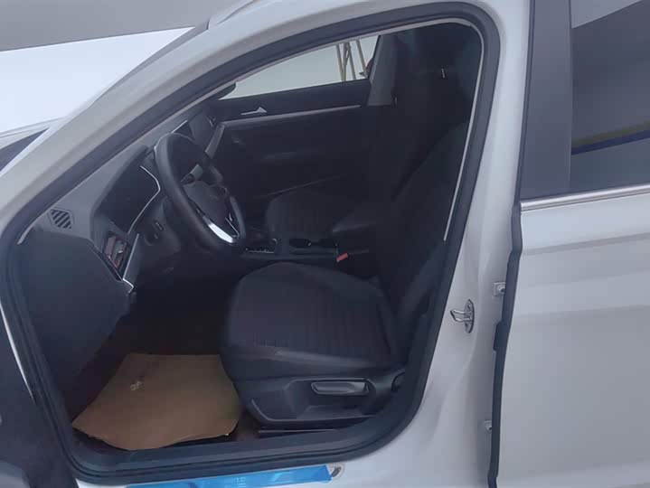 Фото 9 - Volkswagen Lavida