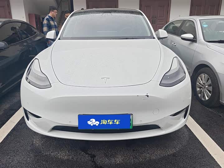 Фото 2 - Tesla Model Y
