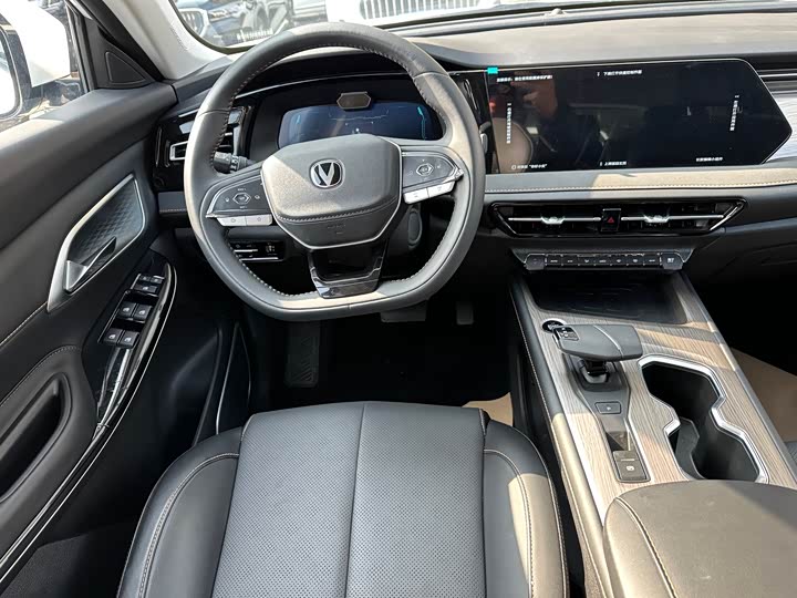 Фото 5 - Changan X7 Plus