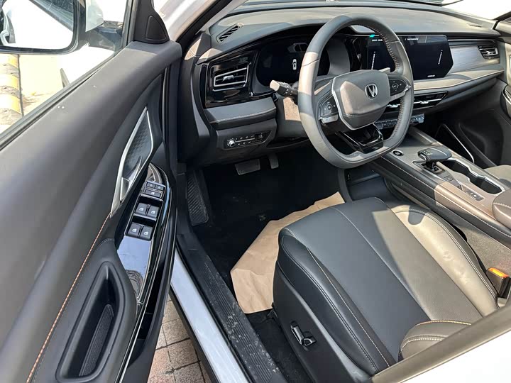 Фото 7 - Changan X7 Plus