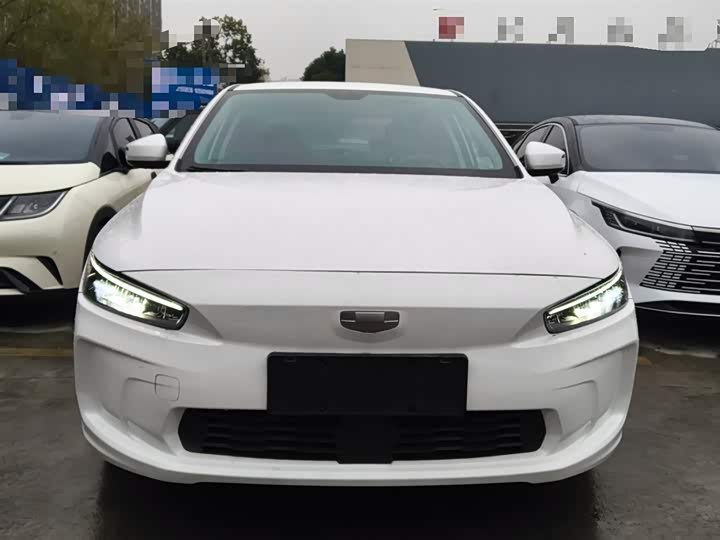 Фото 3 - Geely Geometry A