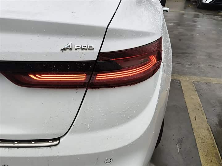 Фото 8 - Geely Geometry A