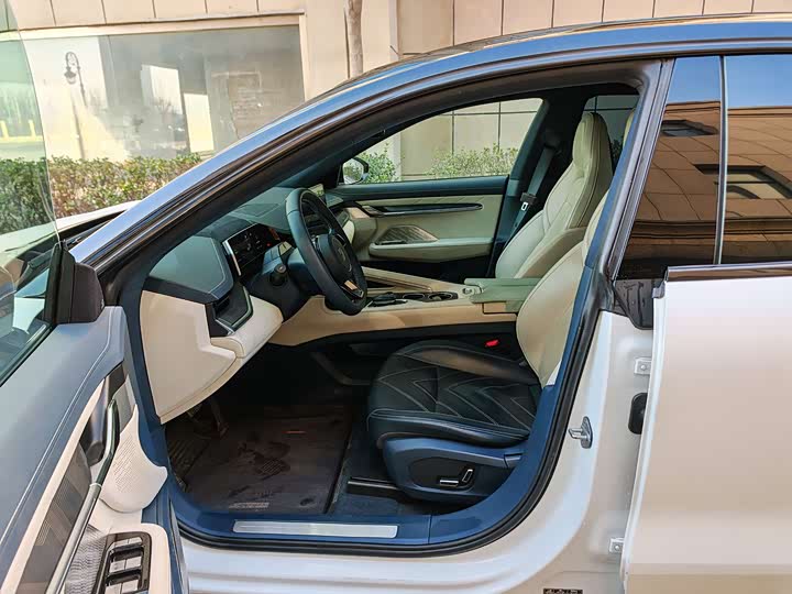 Фото 5 - Zeekr 001