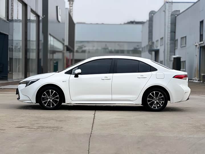 Фото 4 - Toyota Levin