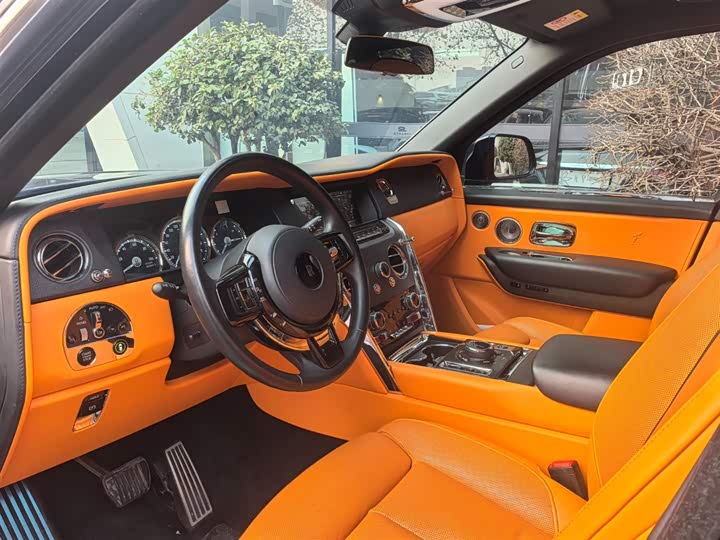 Фото 4 - Rolls-Royce Cullinan