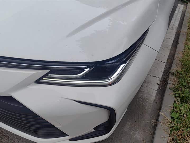 Фото 5 - Toyota Corolla