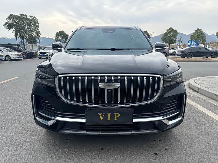 Фото 2 - Geely Monjaro