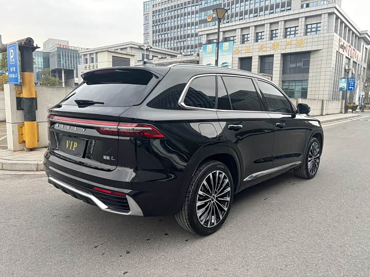 Фото 5 - Geely Monjaro