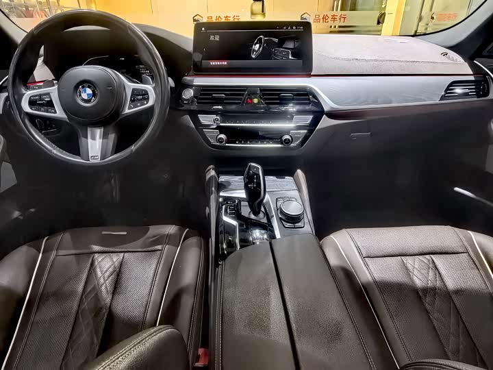 Фото 5 - BMW 5 Series