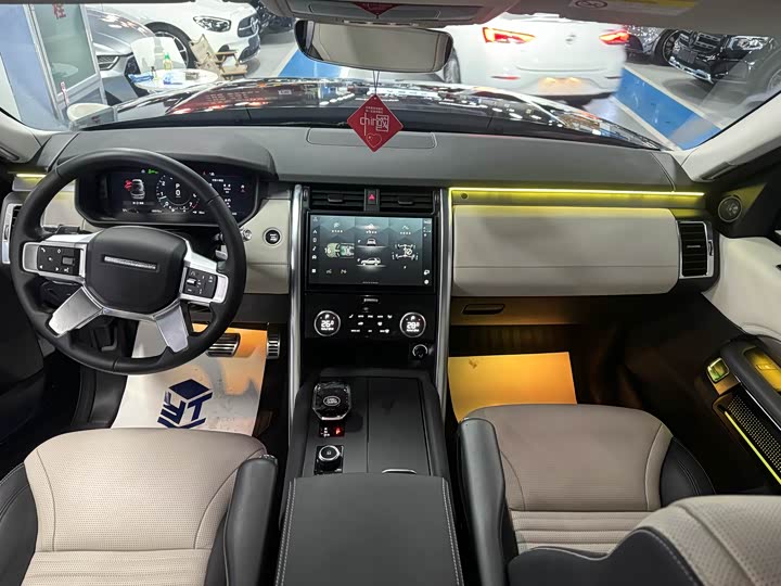 Фото 4 - Land Rover Discovery