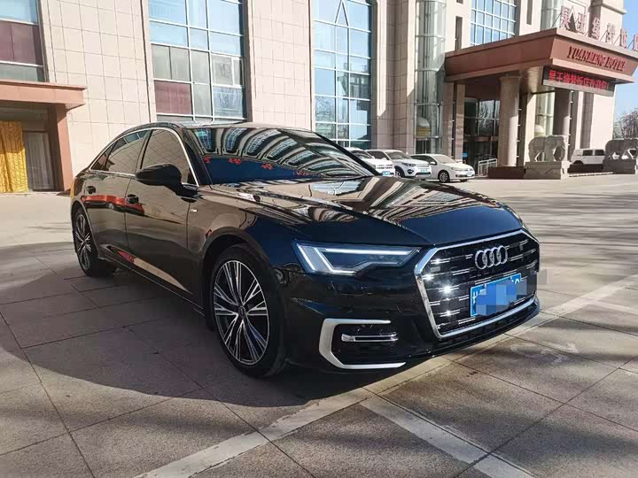 Фото 6 - Audi A6L