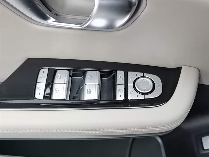 Фото 9 - BYD Han