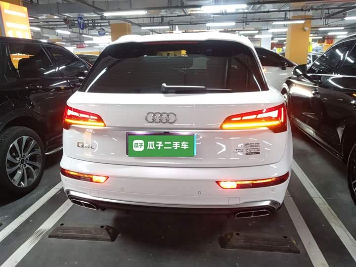 Фото 6 - Audi Q5L