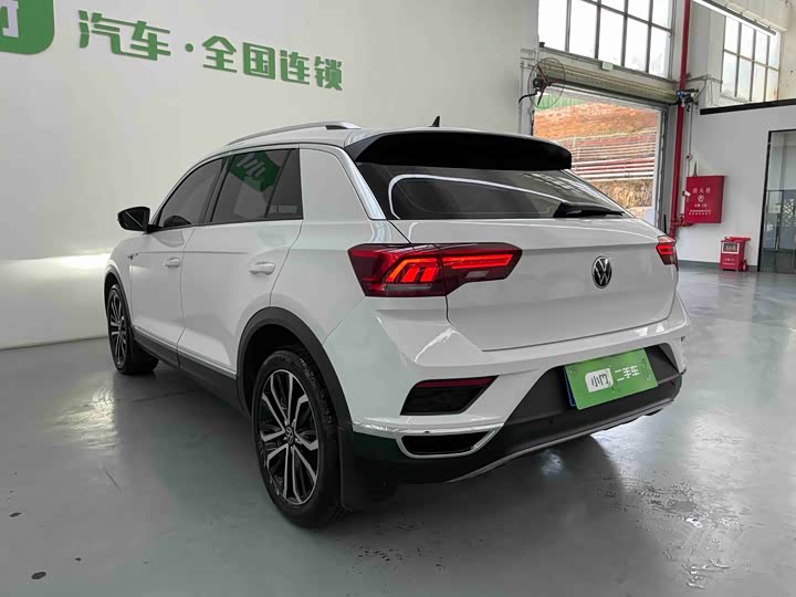 Фото 6 - Volkswagen T-Roc