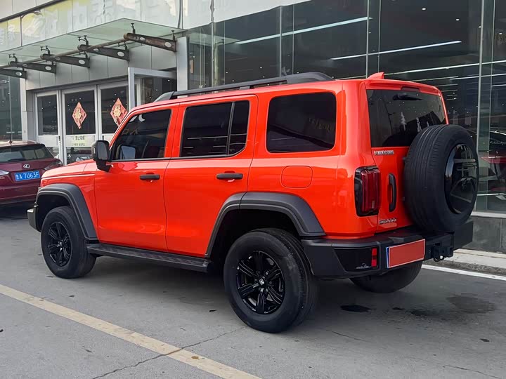 Фото 4 - Tank 300