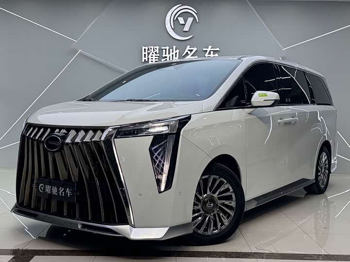 Фото 1 - GAC Trumpchi M8