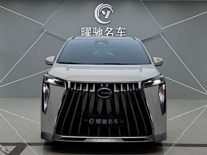 Фото 2 - GAC Trumpchi M8