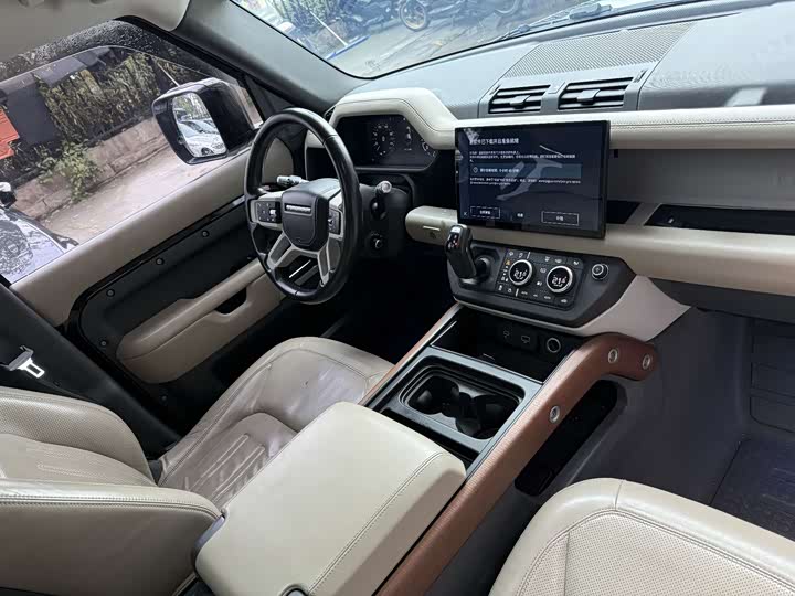 Фото 4 - Land Rover Defender