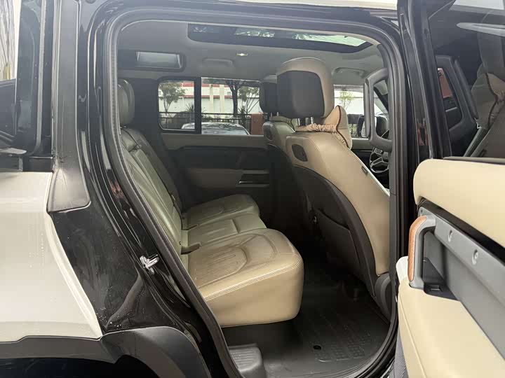 Фото 6 - Land Rover Defender