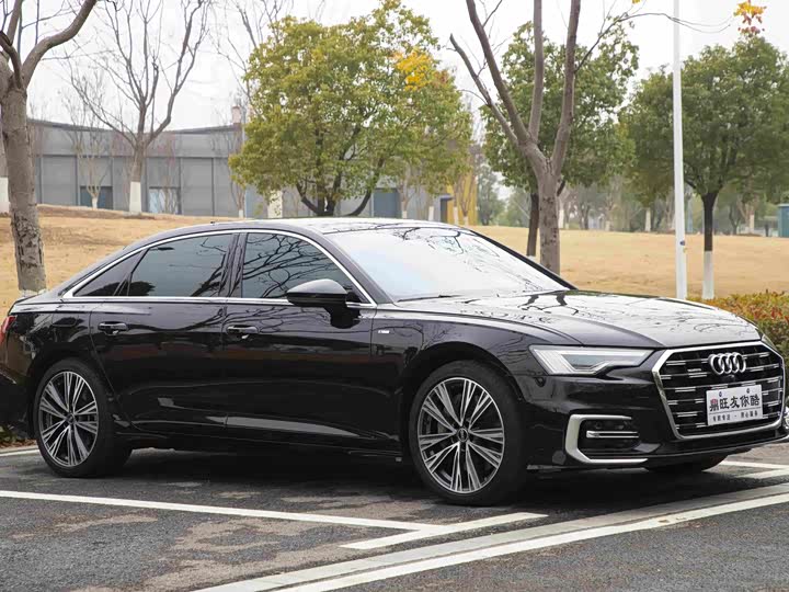 Фото 3 - Audi A6L