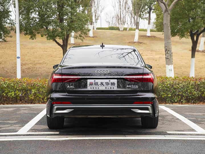 Фото 5 - Audi A6L