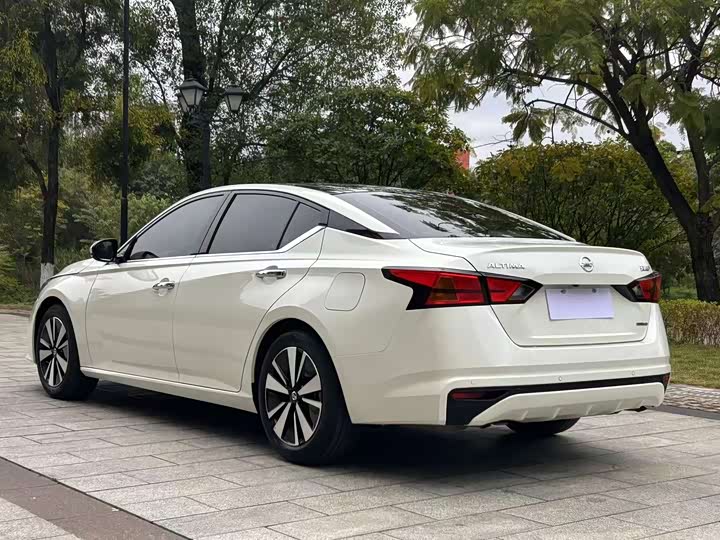 Фото 3 - Nissan Teana