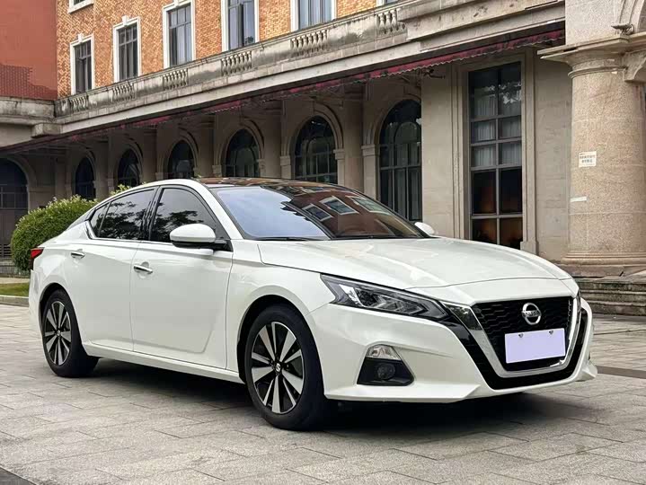 Фото 4 - Nissan Teana