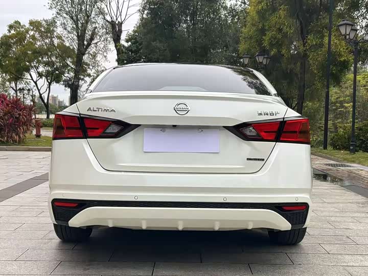 Фото 8 - Nissan Teana