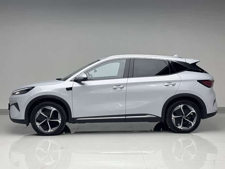 Фото 4 - BYD Yuan Plus