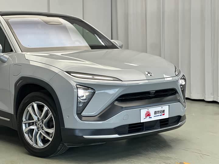 Фото 6 - Nio EC6