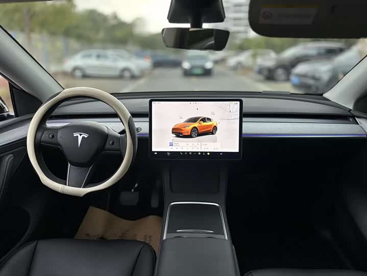 Фото 6 - Tesla Model Y