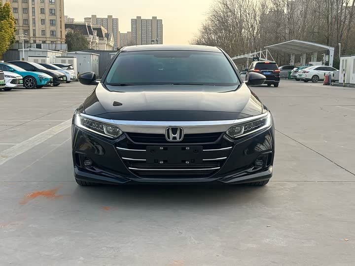 Фото 2 - Honda Accord