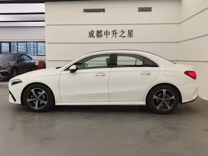 Фото 4 - Mercedes-Benz A-Class